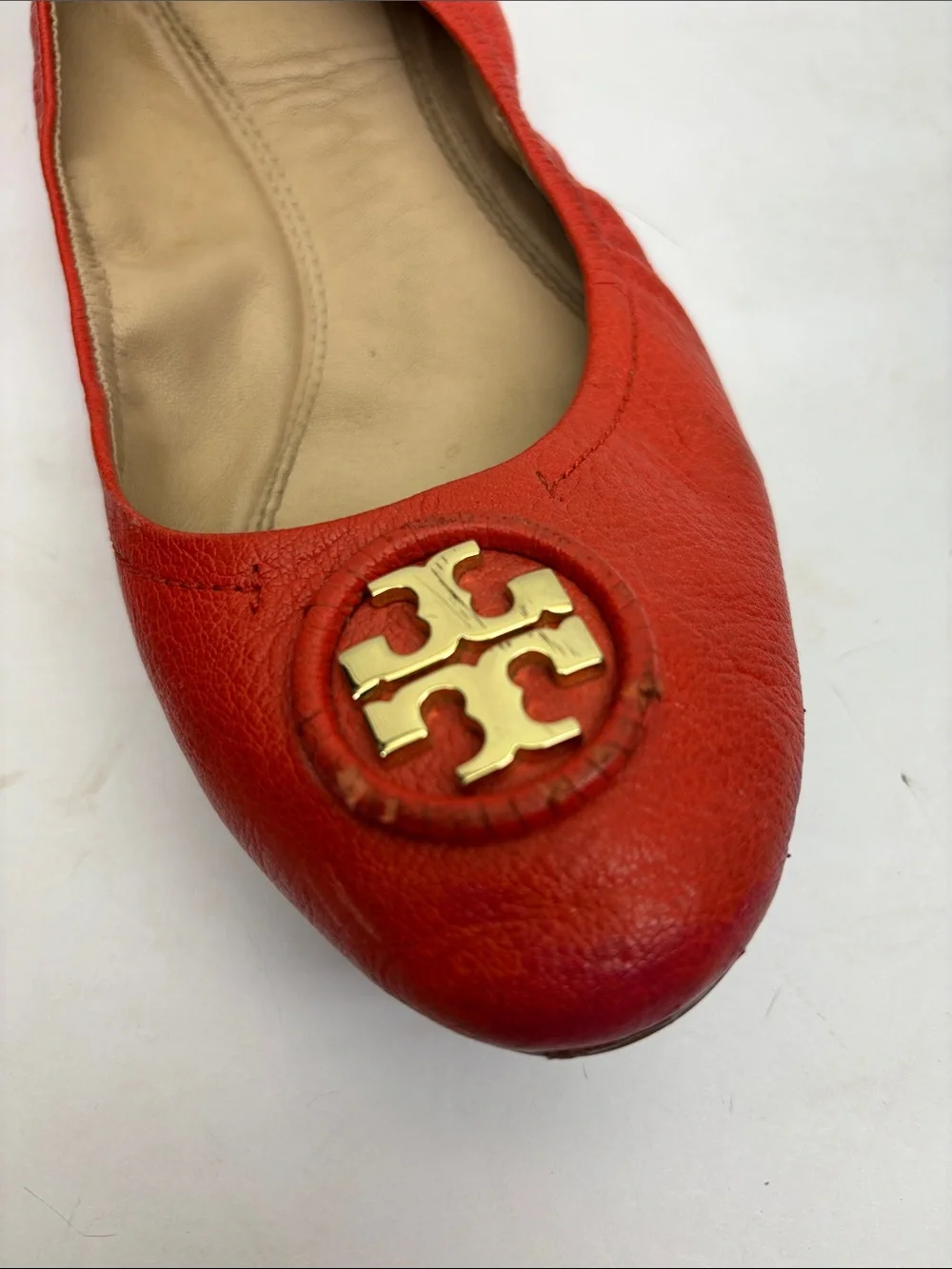Tory Burch Leather Ballet Flats with Gold Medallion, SZ 9, box 71